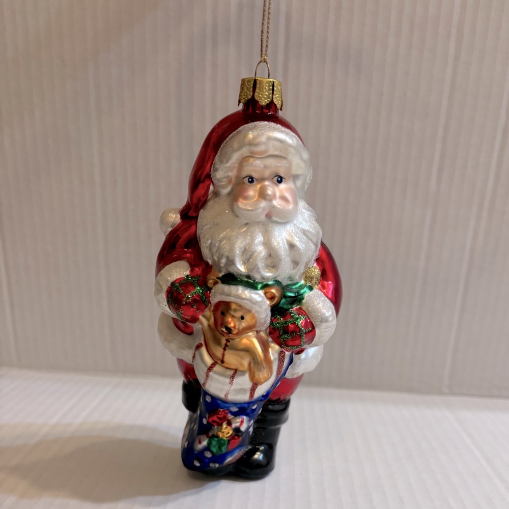 Vintage Christmas Treasures Glass Ornament ‘Classic Santa Stocking Stuffer’